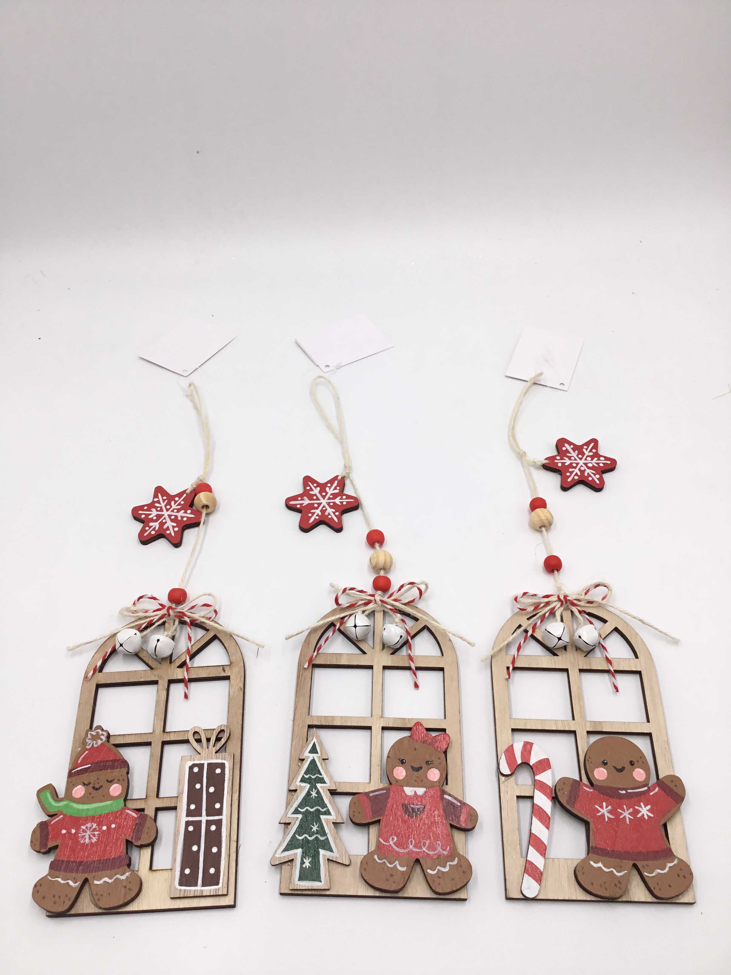 23JBR034 Christmas Eve Party Decoration Wooden House Gingerbread Man Pendants Bell Wood Christmas Tree Ornaments