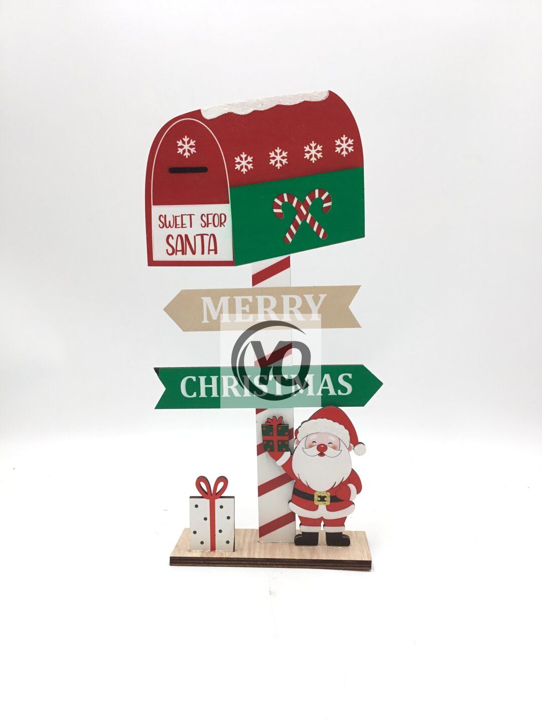 25H001 Tabletop wooden Christmas decoration with snowman Santa fawn for Christmas decoration