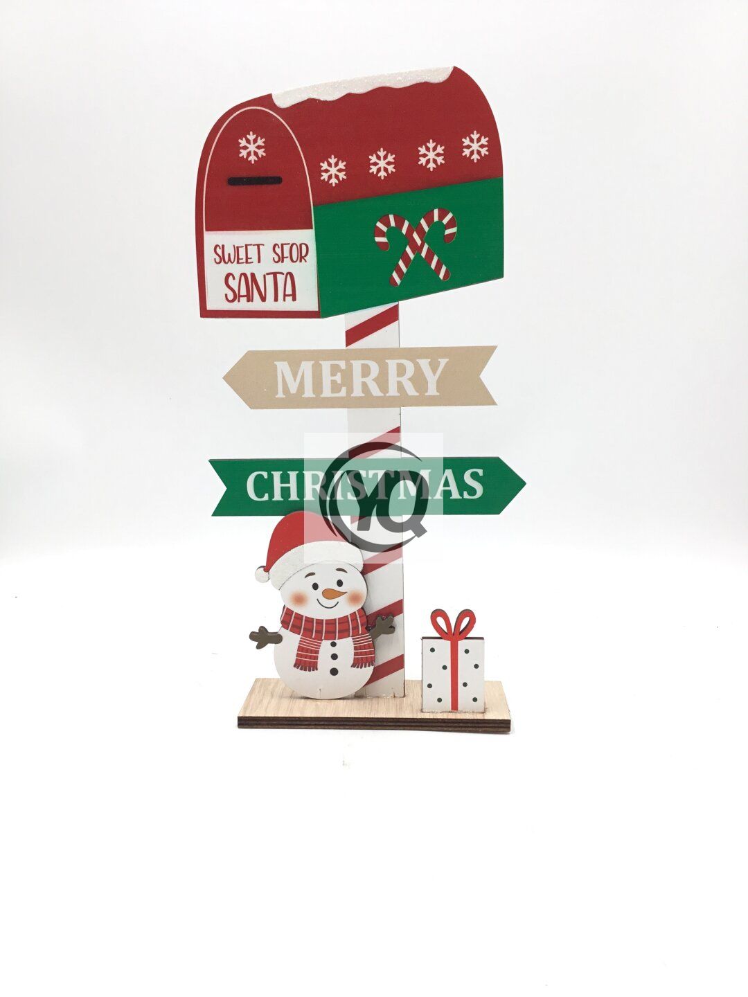 25H001 Tabletop wooden Christmas decoration with snowman Santa fawn for Christmas decoration